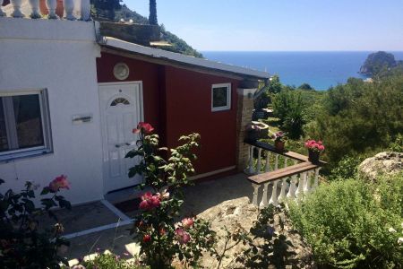odysseas-bungalow-ermones-villas-06.jpeg